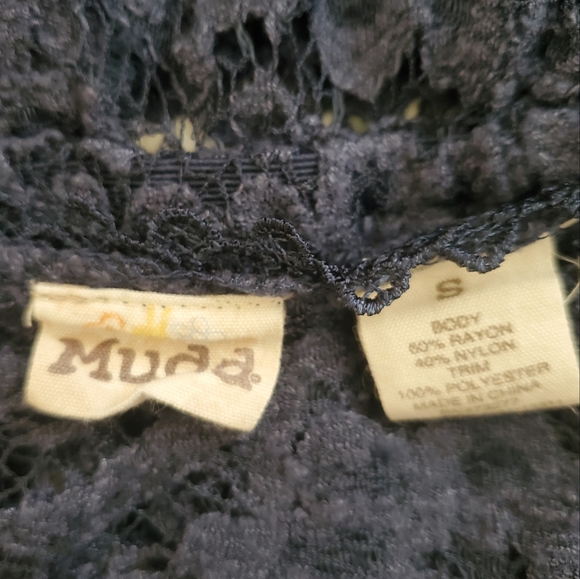 MUDD | Women's muted blue lace v-neck layering top. Size small. - Picture 4 of 6